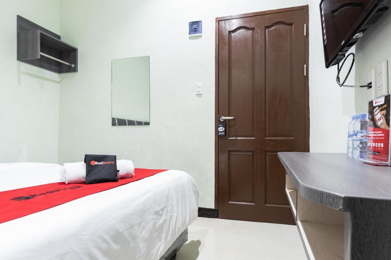 Reddoorz Near Medan Amplas Deli Tua Exterior photo