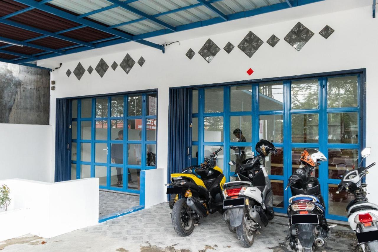 Reddoorz Near Medan Amplas Deli Tua Exterior photo