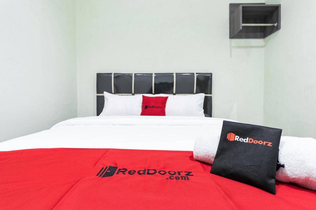 Reddoorz Near Medan Amplas Deli Tua Exterior photo